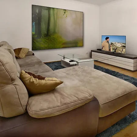 Apartamento Bisengototo * Loures